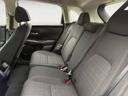 Used 2023 Honda HR-V LX image 13