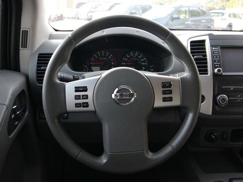 Used 2019 Nissan Frontier SV image 13