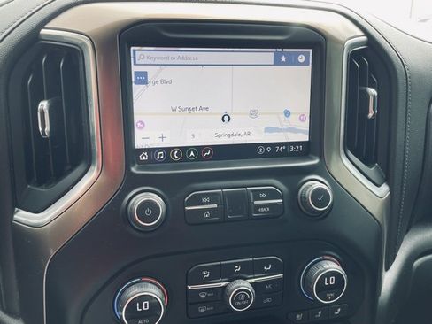 Used 2022 Chevrolet Silverado 2500 High Country w/ Z71 Off-Road Package image 15