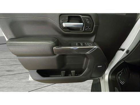 Used 2021 Chevrolet Silverado 1500 LTZ image 9