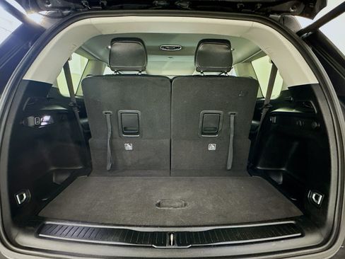 Used 2023 Jeep Grand Cherokee L Limited AWD/4WD image 32