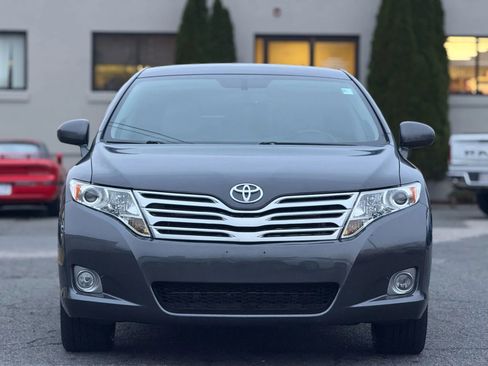 Used 2010 Toyota Venza AWD image 2