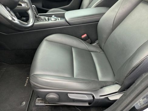 Used 2024 MAZDA MAZDA3 s FWD image 13