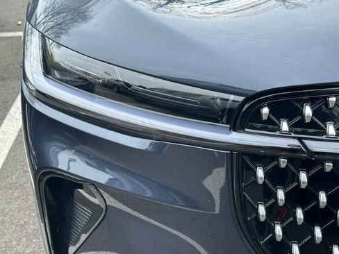 Used 2024 Lincoln Nautilus Reserve image 8