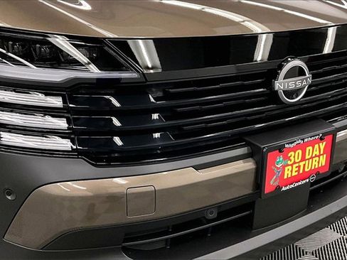 New 2026 Nissan Kicks SR image 14