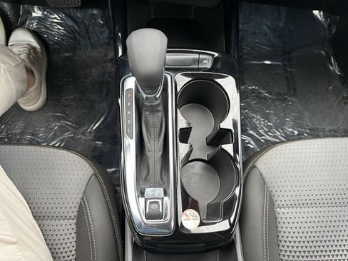 Used 2025 Chevrolet Trax LT image 15