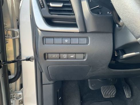 Certified 2023 Nissan Rogue SV w/ SV Premium B Package image 20