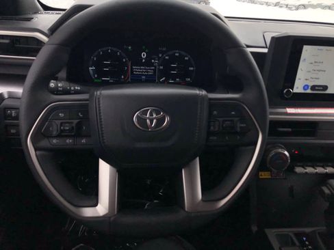 New 2026 Toyota 4Runner TRD Off-Road AWD/4WD image 9