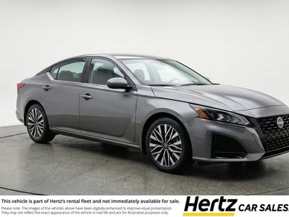 Used 2025 Nissan Altima 2.5 SV