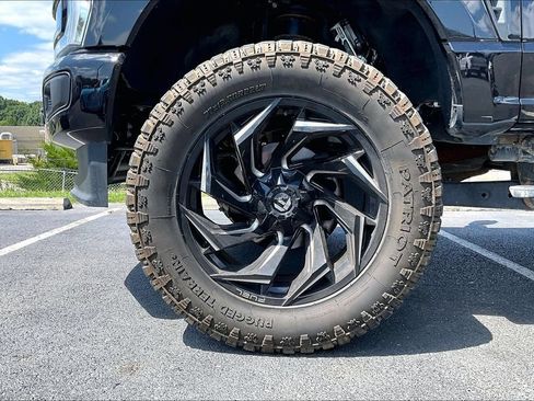 Used 2025 Ford F250 Platinum w/ Snow Plow Prep Package AWD/4WD image 2