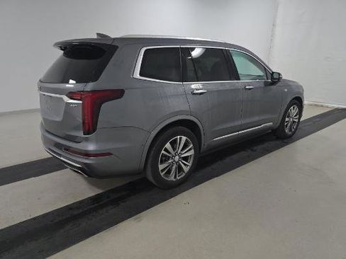Used 2021 Cadillac XT6 Premium Luxury image 4