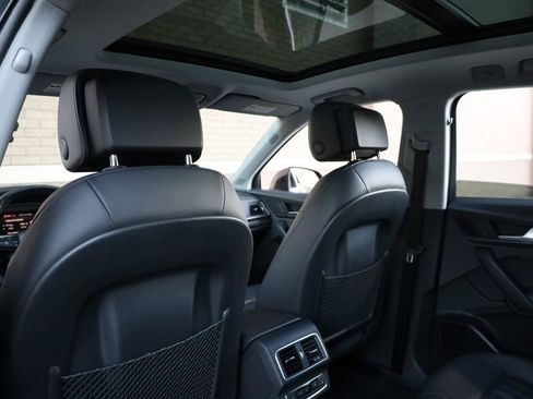 Used 2018 Audi Q5 2.0T Premium Plus w/ Premium Plus Package image 19