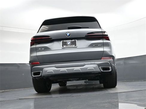 New 2026 BMW X5 xDrive40i w/ Climate Comfort Package image 28
