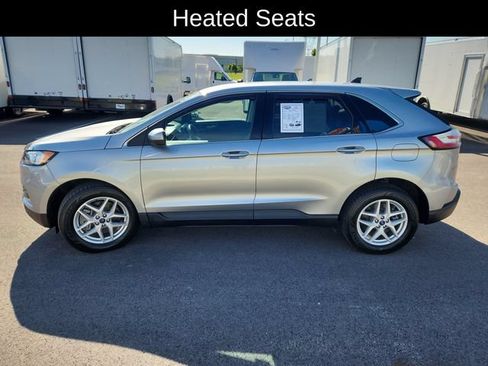 Used 2022 Ford Edge SEL w/ Convenience Package AWD/4WD image 4