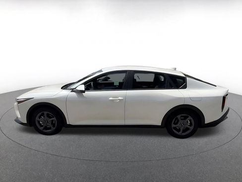 Used 2026 Kia K4 FWD image 7