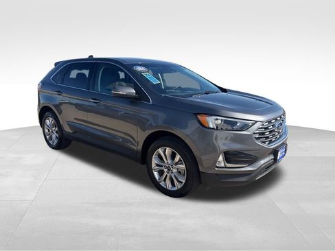 Used 2024 Ford Edge Titanium image 9