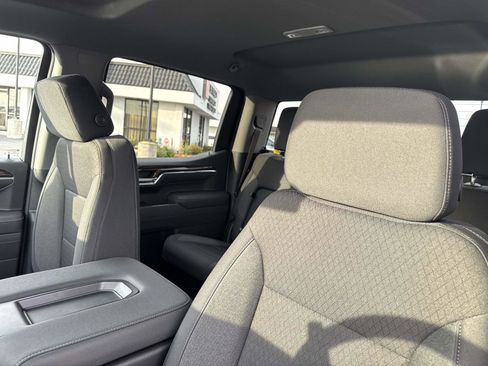 New 2026 GMC Sierra 1500 Elevation image 22