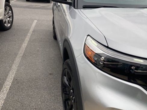 Used 2021 Ford Explorer ST w/ Equipment Group 401A image 7