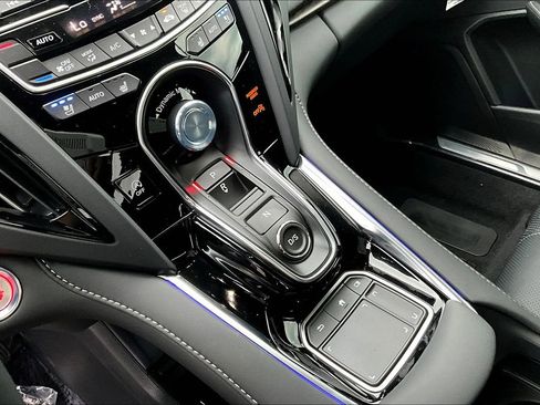 Used 2024 Acura RDX SH-AWD w/ Advance Package image 11