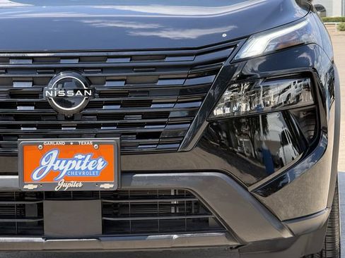 Used 2026 Nissan Rogue Dark Armor FWD image 9