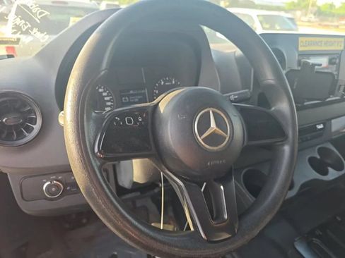 Used 2019 Mercedes-Benz Sprinter 170 image 9