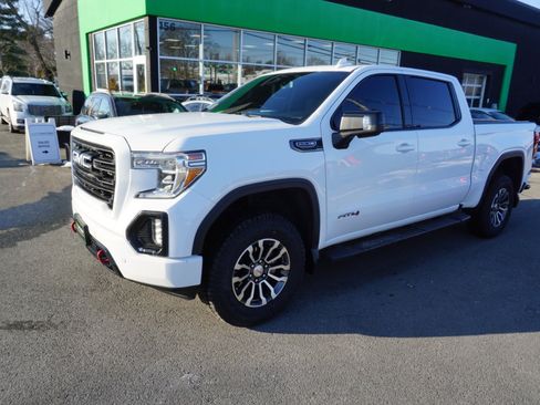 Used 2019 GMC Sierra 1500 AT4 w/ AT4 Premium Package image 3
