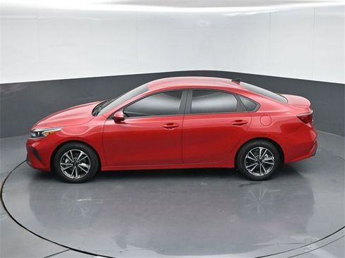 Used 2024 Kia Forte LXS image 38