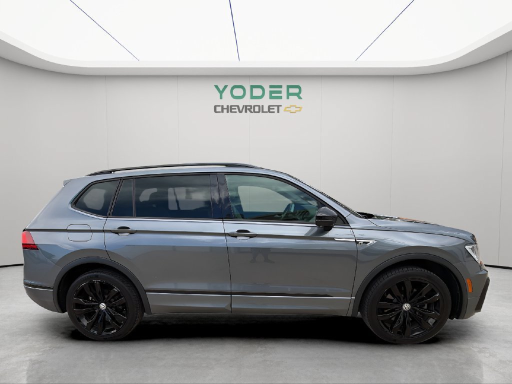 Used 2021 Volkswagen Tiguan SE R-Line AWD/4WD image 4