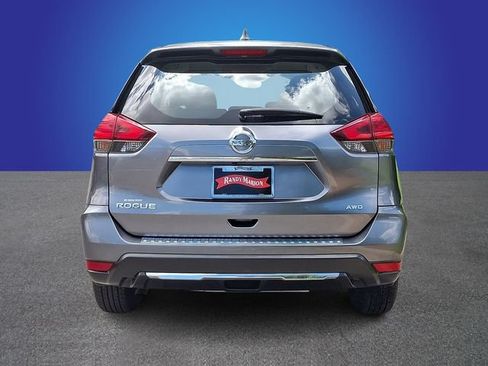Used 2017 Nissan Rogue S AWD/4WD image 5