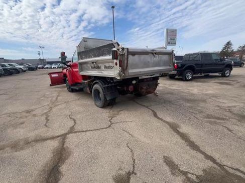Used 2008 GMC TopKick C5500 2WD Regular Cab image 3