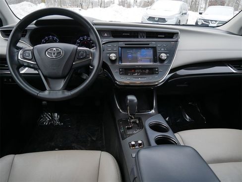 Used 2015 Toyota Avalon XLE Touring image 13