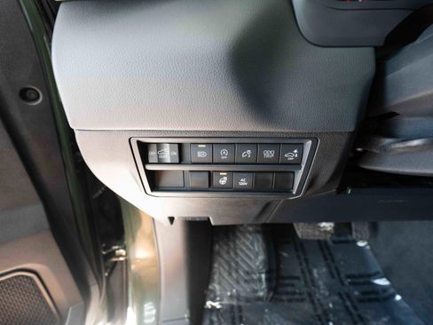 Used 2023 Toyota Tundra Limited image 11