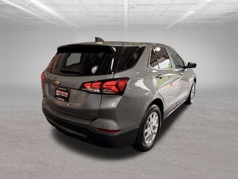 Used 2024 Chevrolet Equinox LT FWD image 21