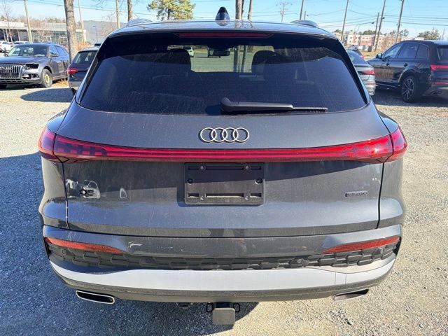 Certified 2025 Audi Q5 Premium w/ Convenience Package AWD/4WD image 4