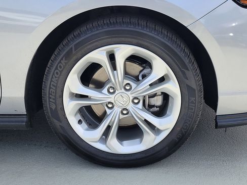 Used 2023 Honda Accord LX image 5