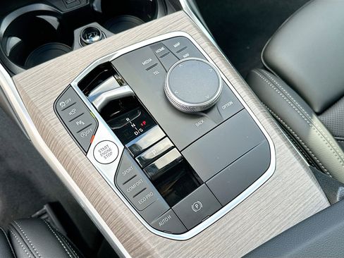 New 2025 BMW 330i Sedan w/ Premium Package image 16