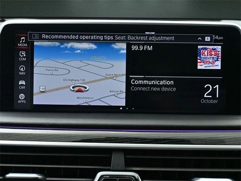 Used 2021 BMW 750i xDrive w/ Executive Package image 29