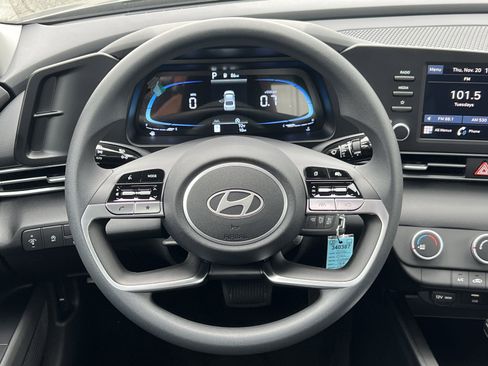 New 2026 Hyundai Elantra SE w/ Cargo Package image 17