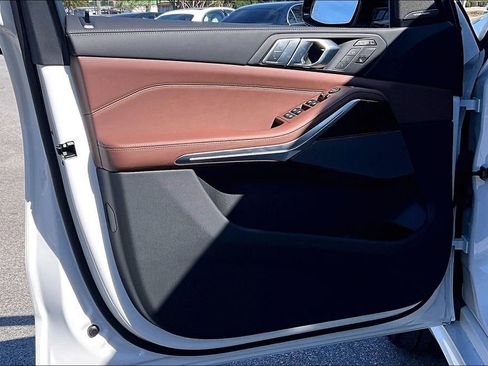 New 2026 BMW X7 xDrive40i image 13