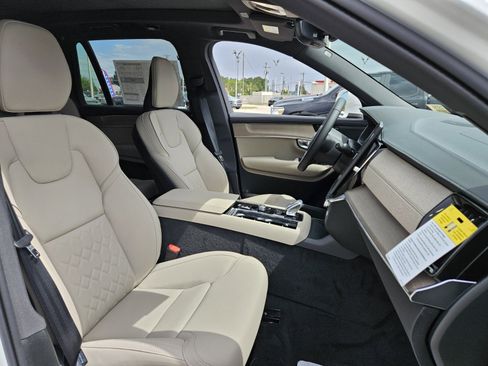 New 2026 Volvo XC90 B6 Plus w/ Protection Package Premier image 12