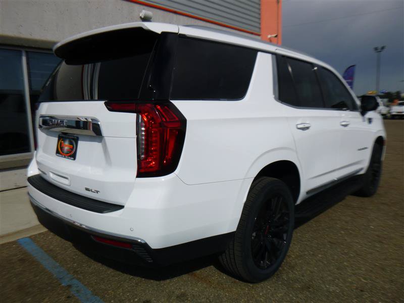Used 2023 GMC Yukon SLT AWD/4WD image 3