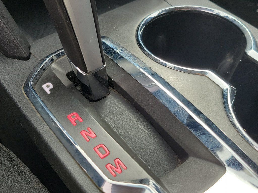 Used 2015 GMC Terrain SLE w/ Convenience Package AWD/4WD image 30