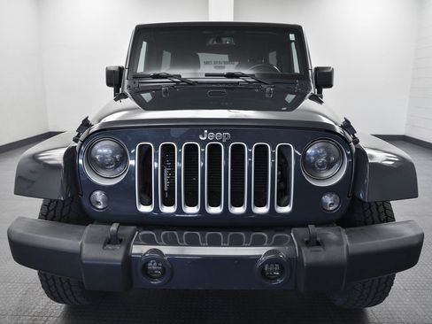 Used 2016 Jeep Wrangler Unlimited Sahara w/ Connectivity Group image 2