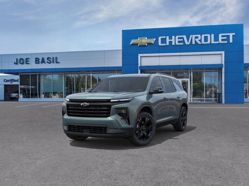 New 2027 Chevrolet Traverse LT w/ Midnight/Sport Edition AWD/4WD image 8