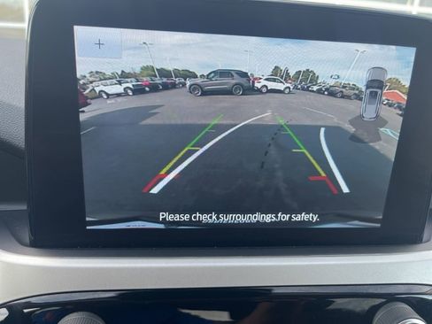 Used 2022 Ford Escape SEL w/ Technology Package image 19