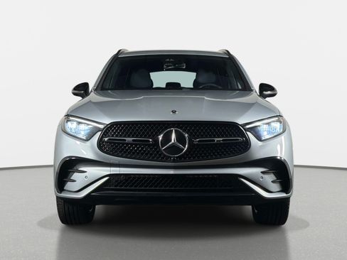 Used 2025 Mercedes-Benz GLC 300 4MATIC w/ AMG Line image 8