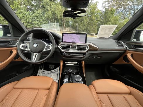 Used 2023 BMW X4 M40i w/ Shadowloine Package image 17