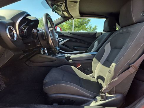 Used 2020 Chevrolet Camaro LT RWD image 16