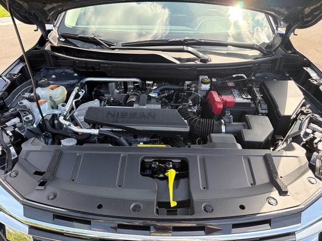 Used 2026 Nissan Rogue SL FWD image 10