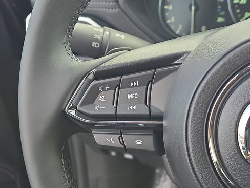 New 2025 MAZDA CX-5 Signature AWD/4WD image 22